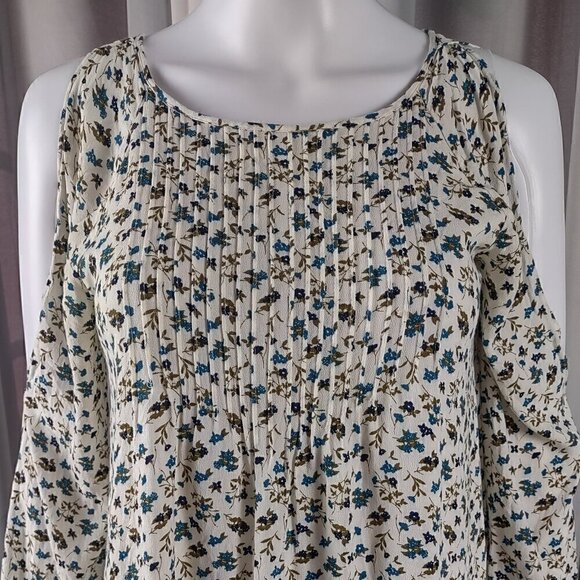 Old Navy Women's Long Sleeve Cold Shoulder Floral Pattern Lined Dress Size SP - Picture 2 of 13